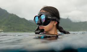 full face snorkel mask v/s traditional mask