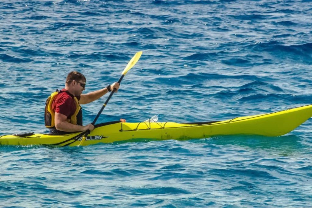 Can one person use a 2 person kayak